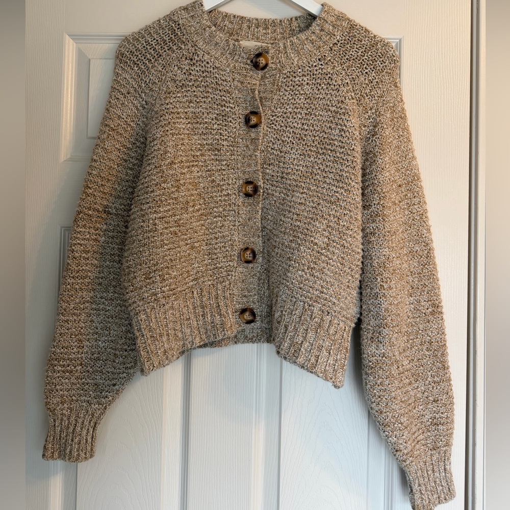 Universal Thread Chunky Knit Cardigan in Tan Women’s Small Spring Button up crop